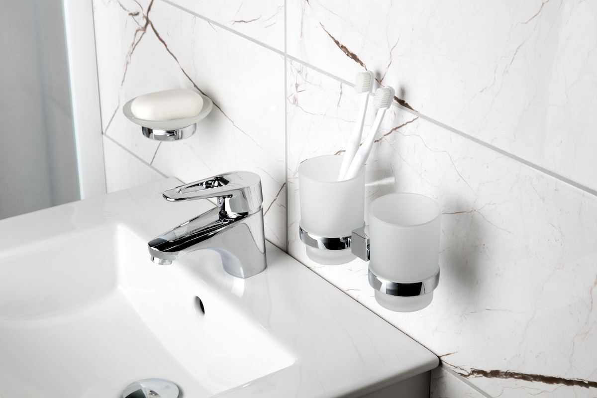 ELEMENT dvojitý držák skleniček